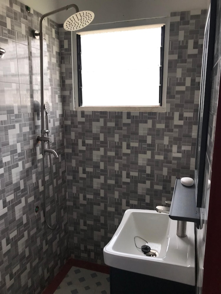 Alberjah Traincity Guesthouse