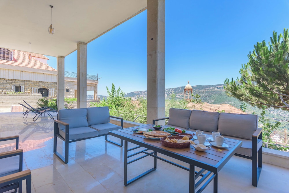Beit Salima 3BR House with Pool