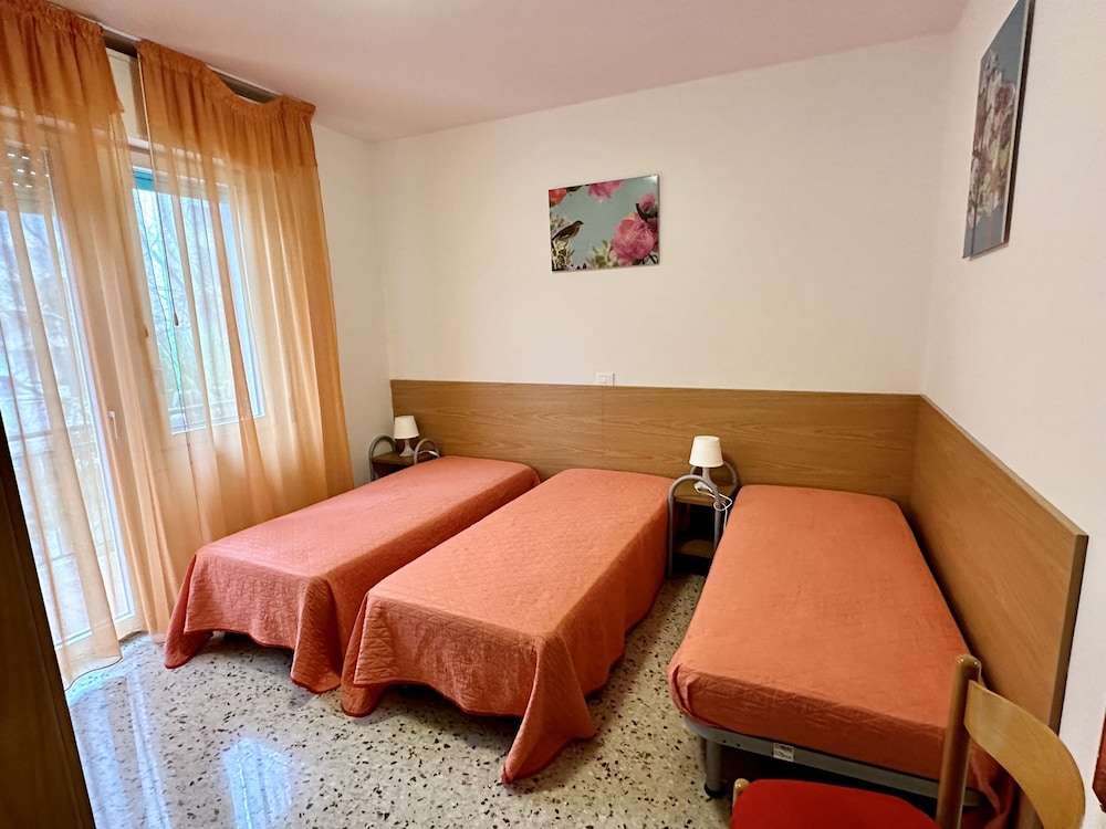 Dora 5 6 in Bibione With 2 Bedrooms and 1 Bathrooms