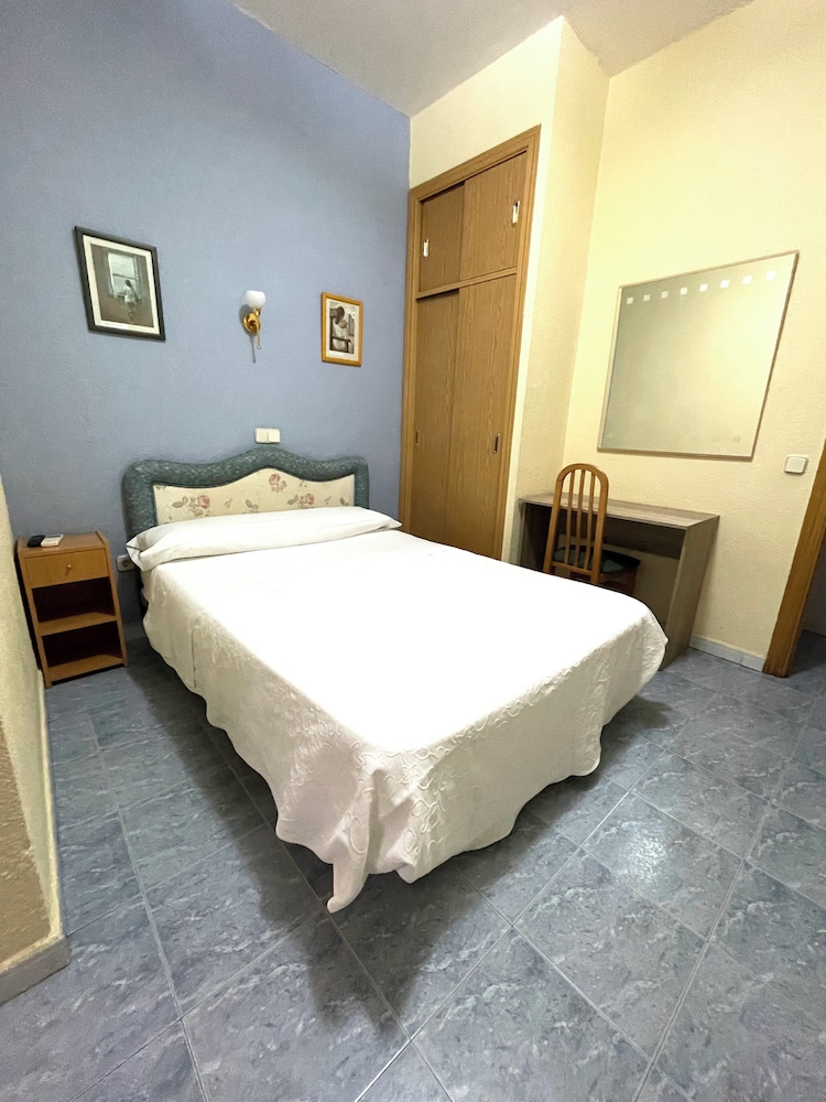 Hostal Fernández Atocha