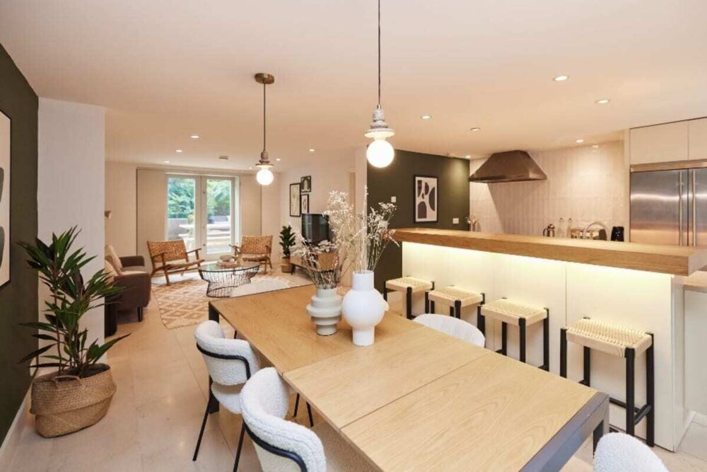 The Brimmington Park Escape - Lovely 3bdr House With Study Room + Garden
