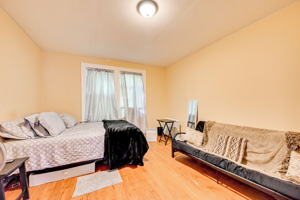 Convenient Hartford Condo < 2 Mi to Dtwn!
