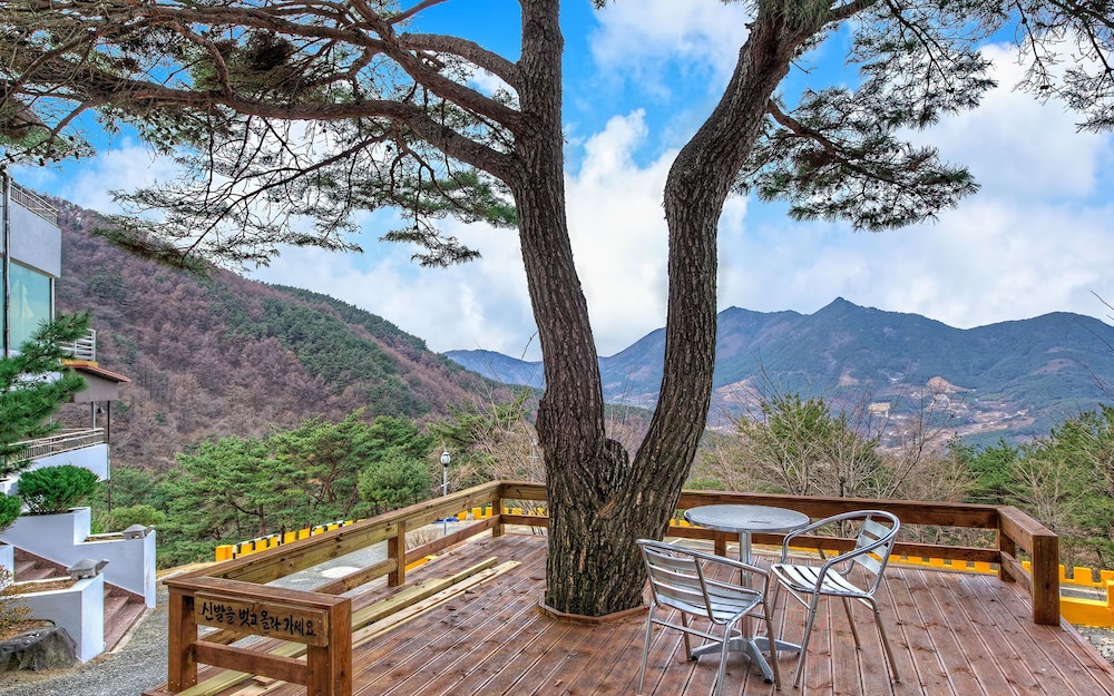 Jirisan Shinsegae Resort