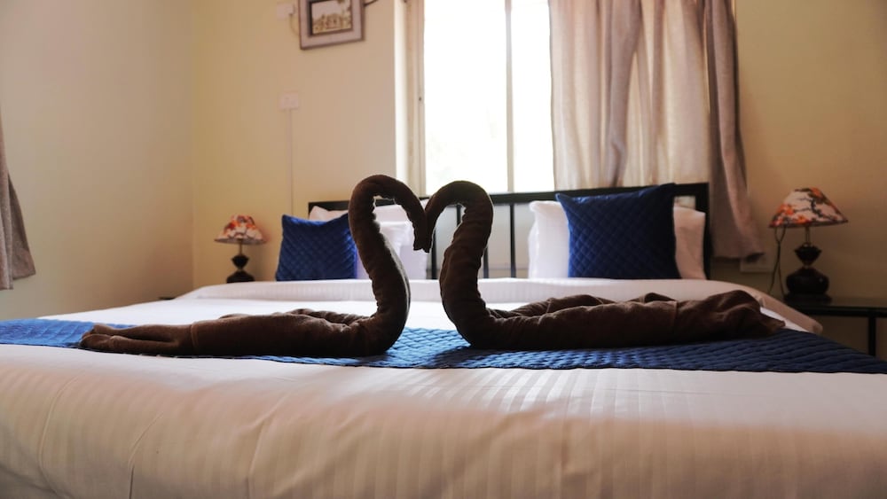 Four Seasons GuestHouse