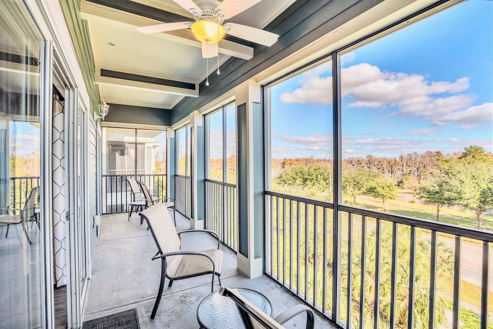 Upstay Modern 3BR Getaway w Pool and Hot Tub