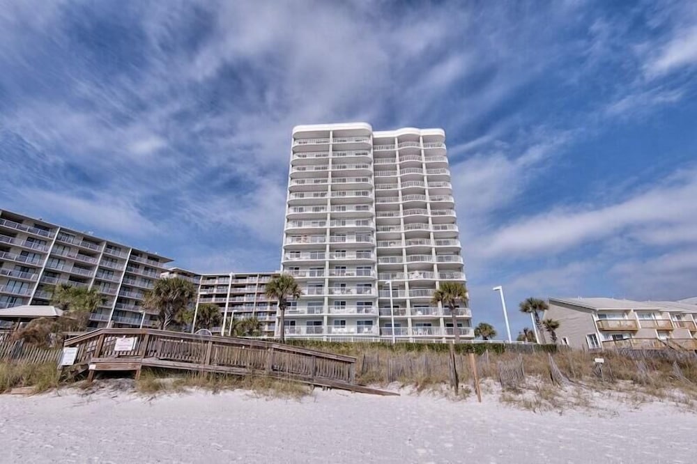 Tradewinds 1305