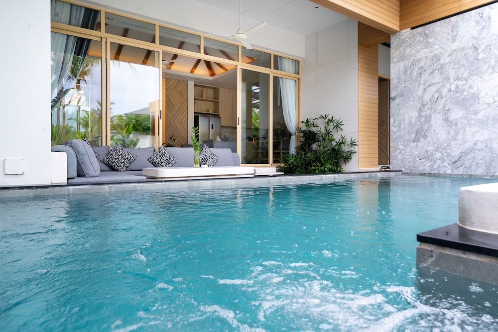 Himmapana Luxury Villas