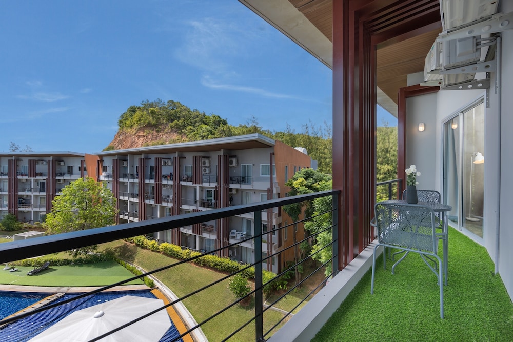 2 Bdr SEAVIEW condo on Bangrak beach