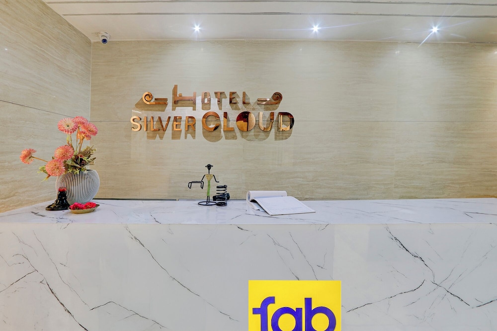 Fabhotel Silver Cloud