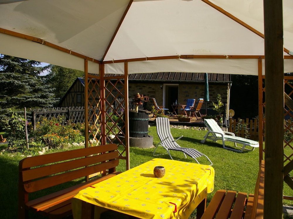 Idyllic Studio Apartment Near Kaifenheim and Near the Forest - Property Image 38