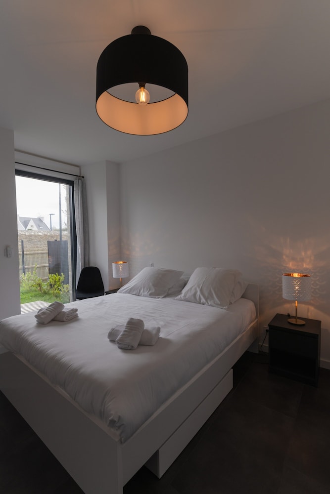 Apartment in Porspoder Near Plage du Bourg