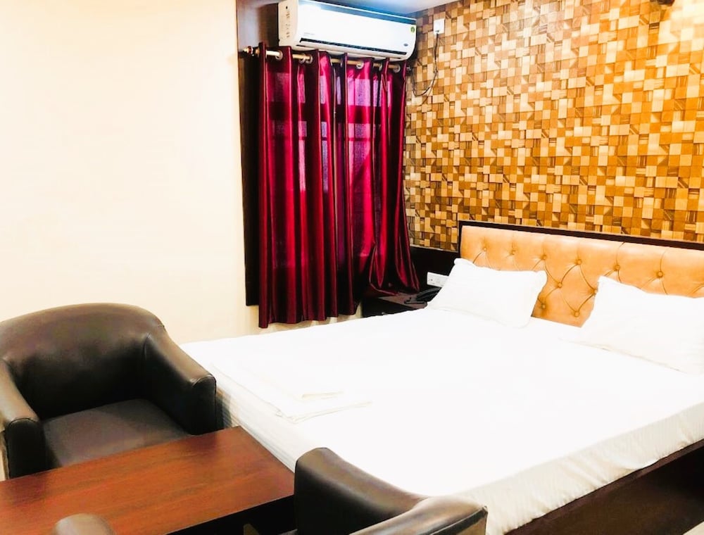The Metropol Hotel Siwan