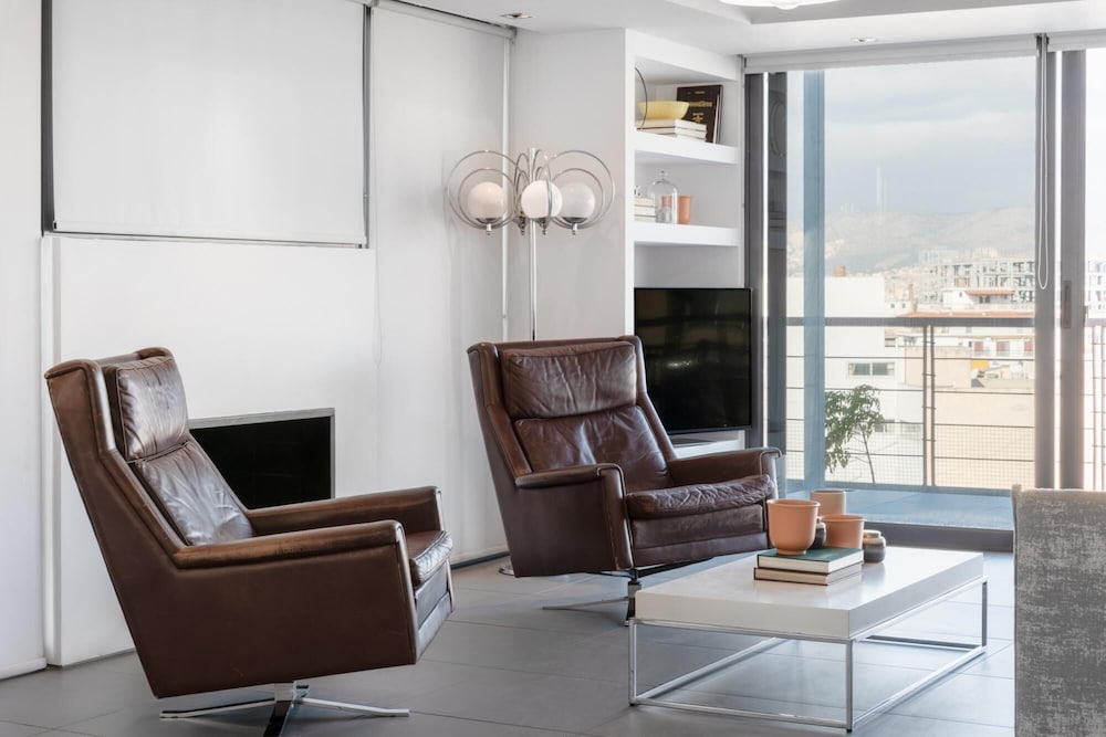 Spacious Loft in Gazi