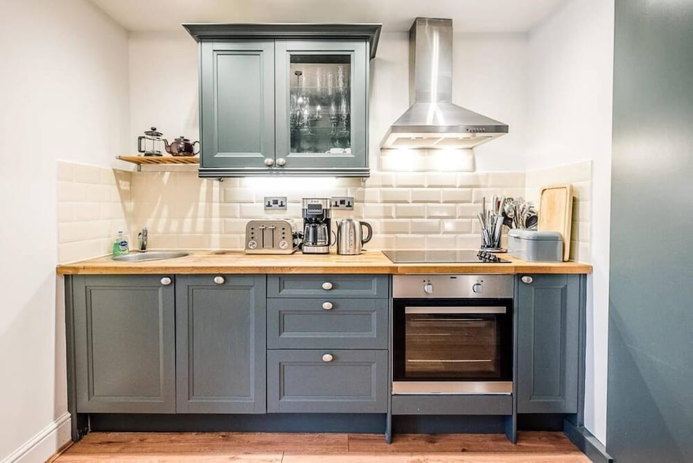 The Apartment at Clare House Aldeburgh Air Manage Suffolk view 3