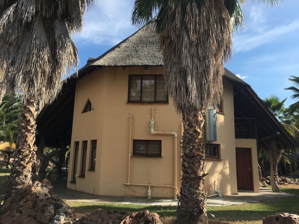 Tautona Lodge