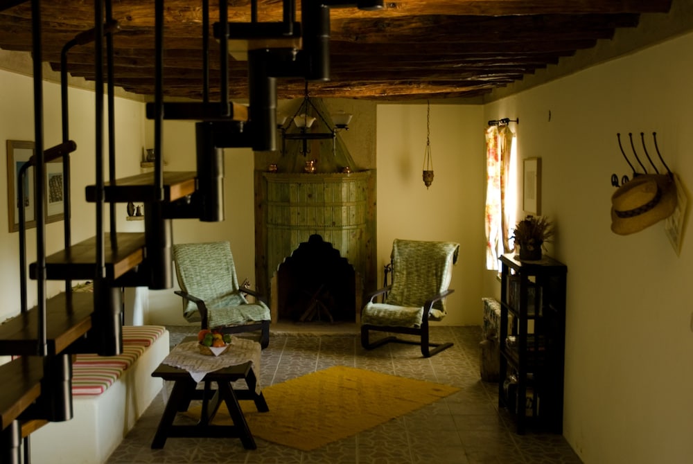 Seki Cottages