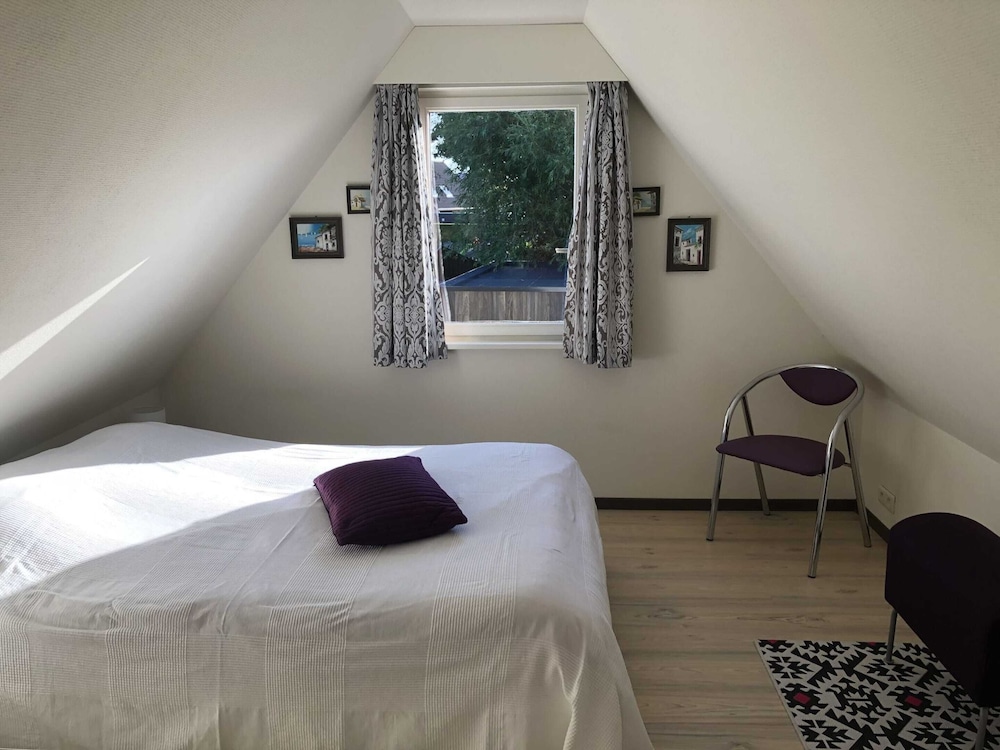 Holiday Home in Bredene, Terrace, Fenced Garden view 5
