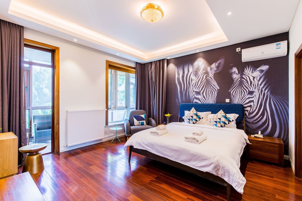 Carnival Villa with 5 BRs