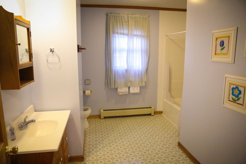 Plymouth Vacations - Salt Ash Inn - Property Image 82