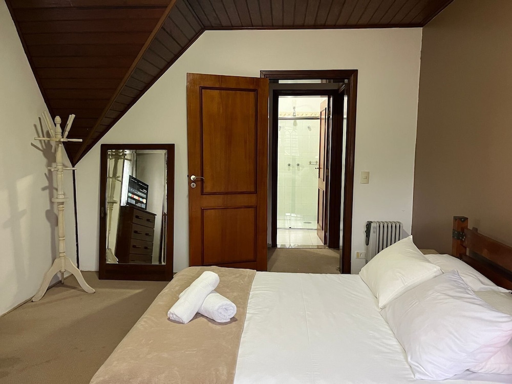 Cerejeira Guest House