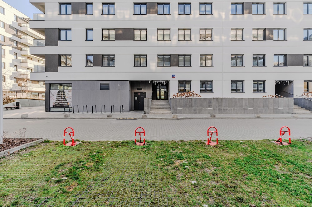 Lumina apartment near the train station