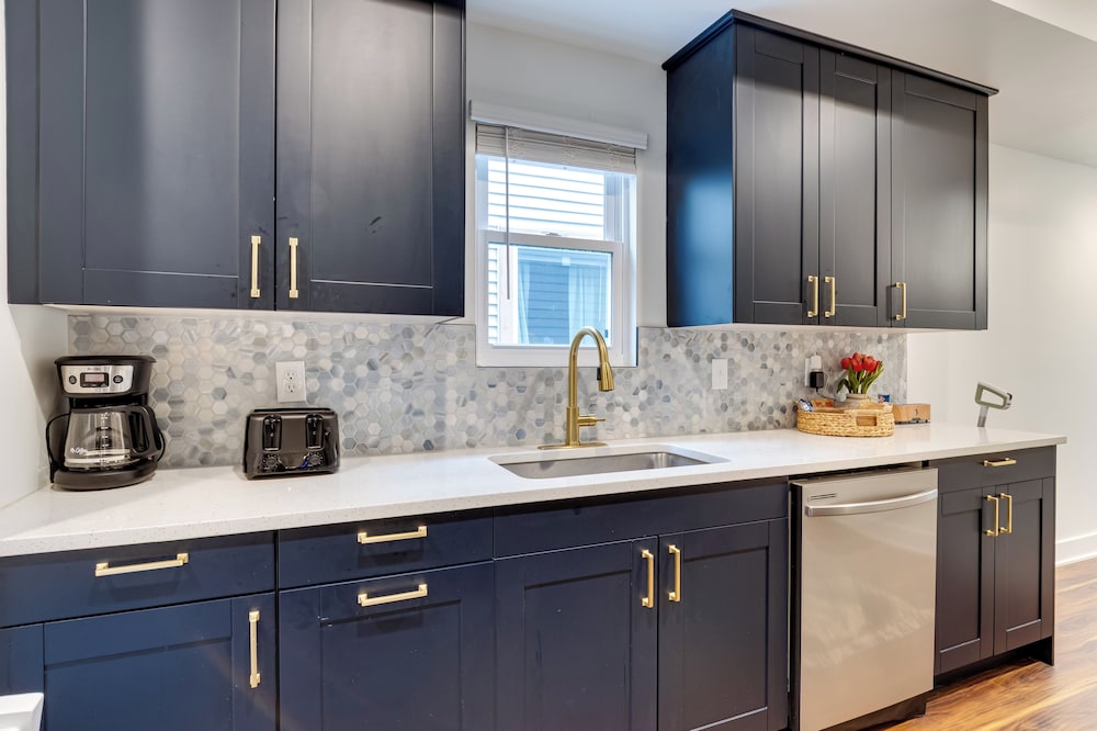 Central Indy Retreat In Walkable Location!