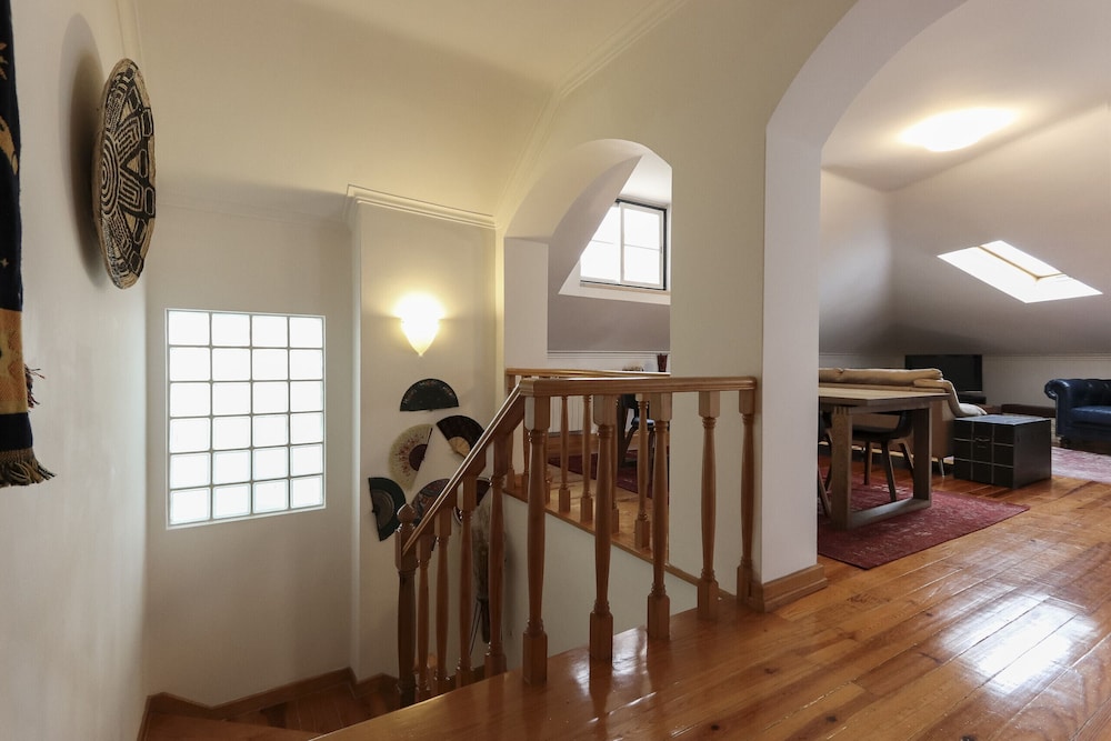 Grand Parliment Duplex by Homing