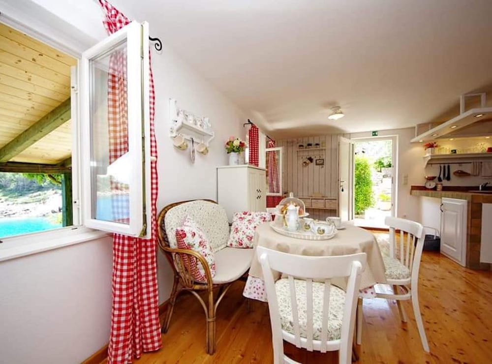 Blissful Bay Apartments Vrboska