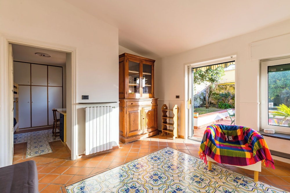 Villa Paola - Hidden Panoramic Garden and Terraces by Napoliapartments