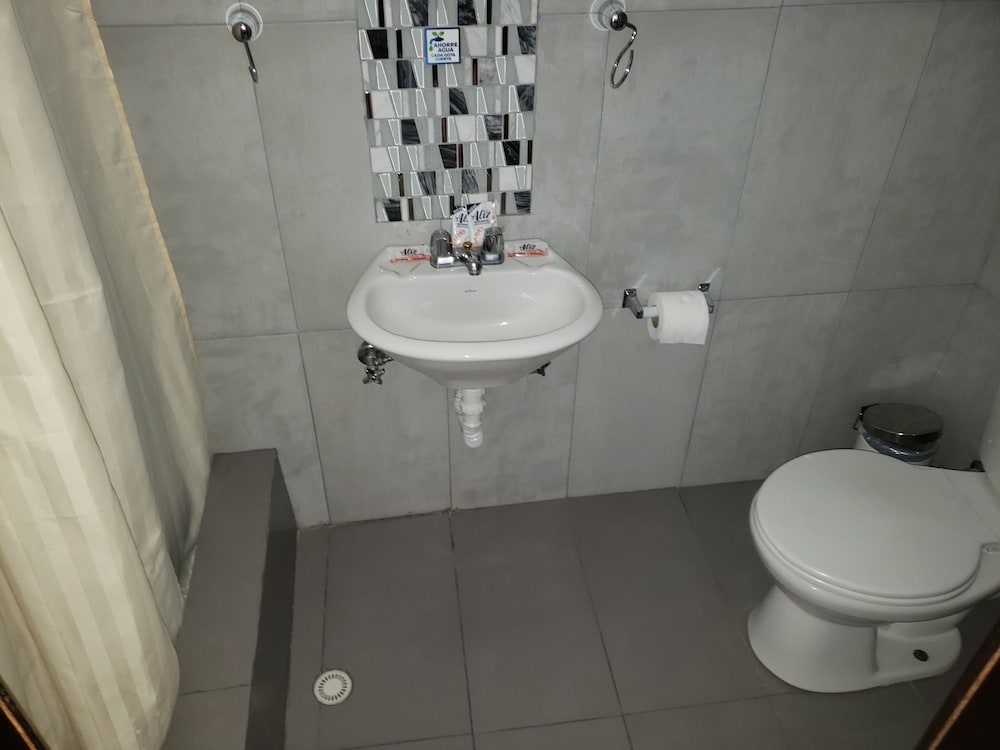 Hostal Monte Real