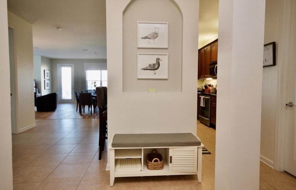 Vista Cay Epic. New! 3 Bedroom Condo by RedAwning