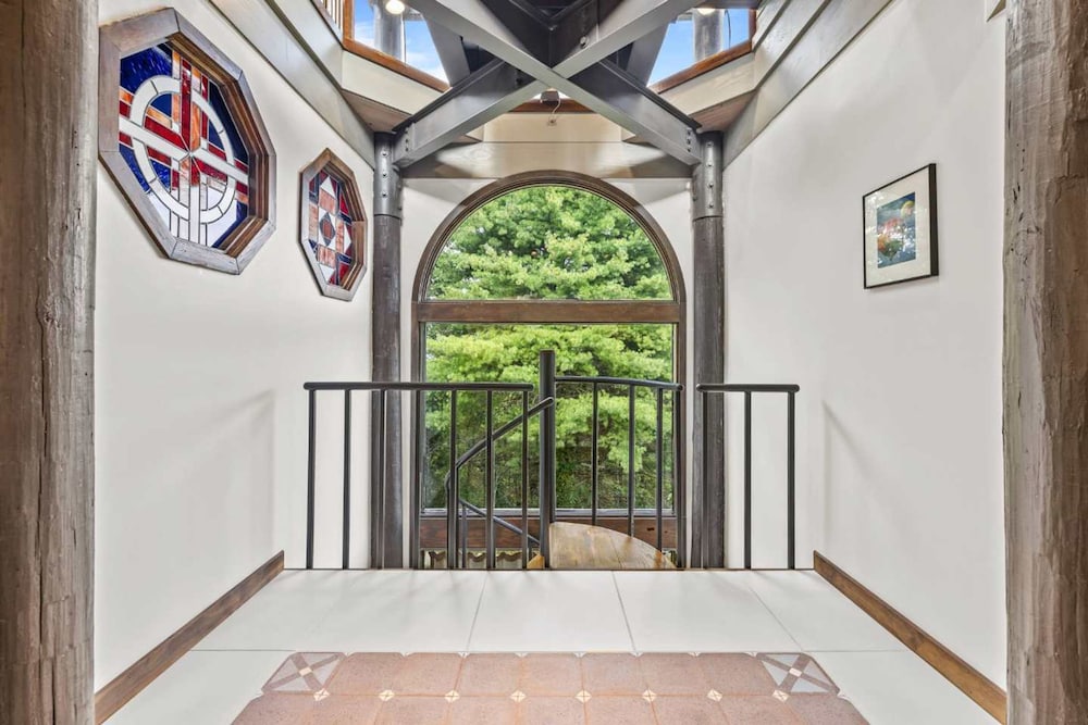Belltop Architectural Wonder on Private Mountain