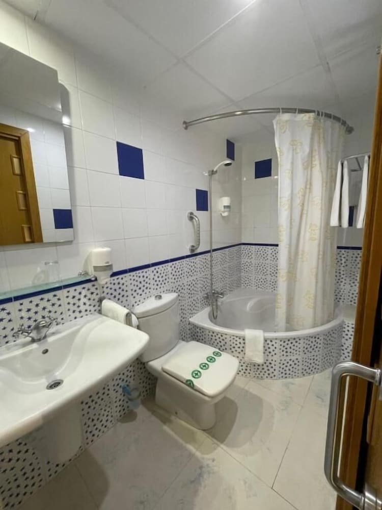HOTEL TIO PEPE