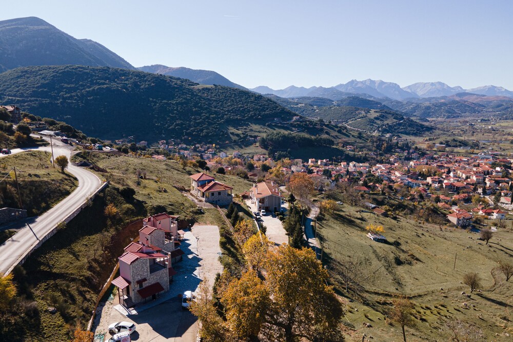 GM Luxury Suites Kalavryta