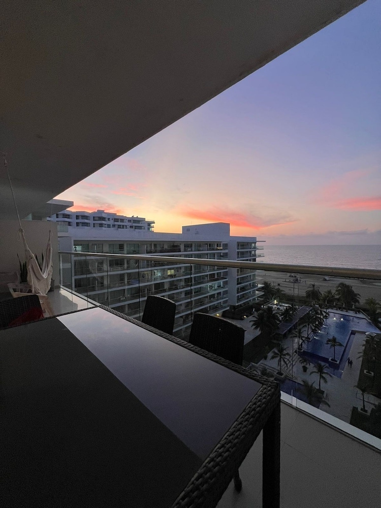 Condominio frente al mar Morros Ultra