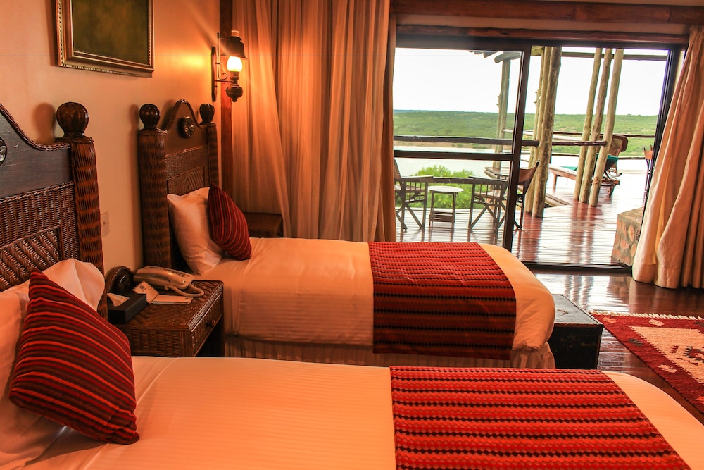 Mweya Safari Lodge