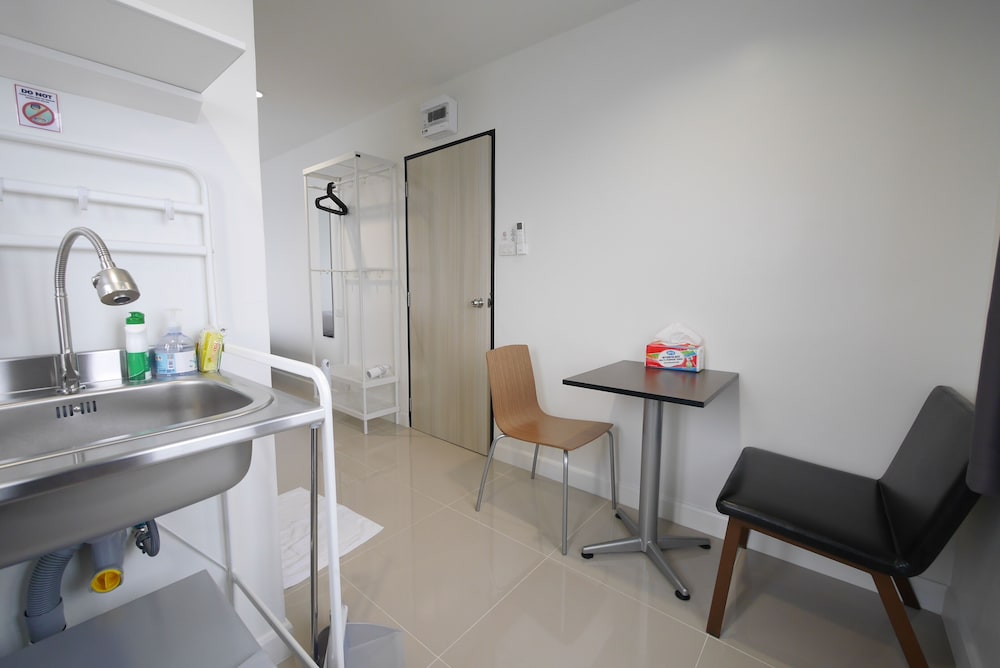 Lee Home Bangkok