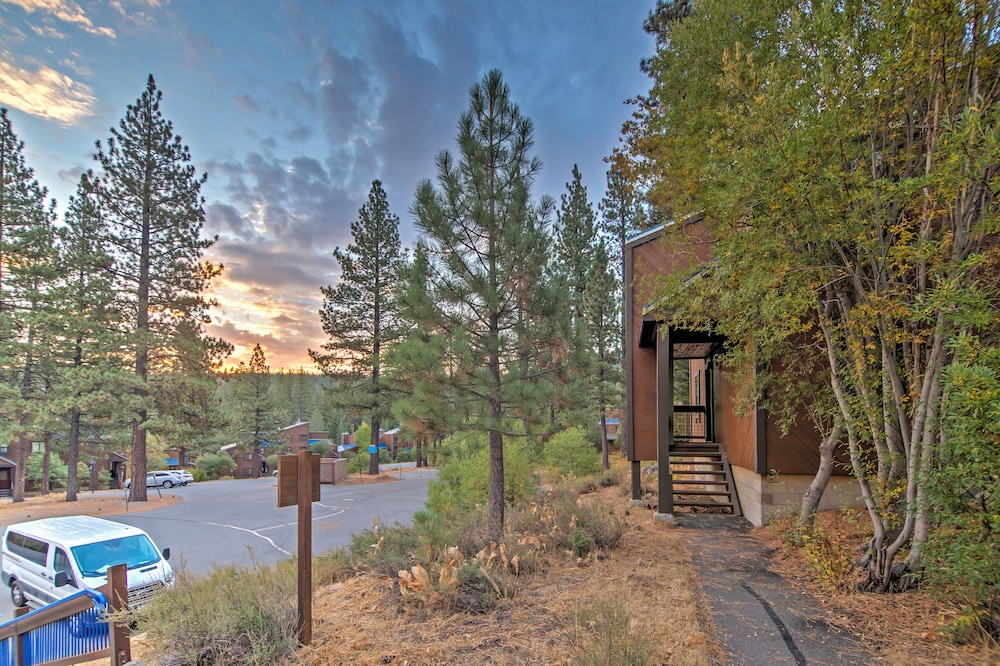 Northstar Resort Shuttle Access: Truckee Condo view 4