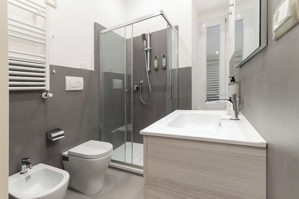 Velia Relais