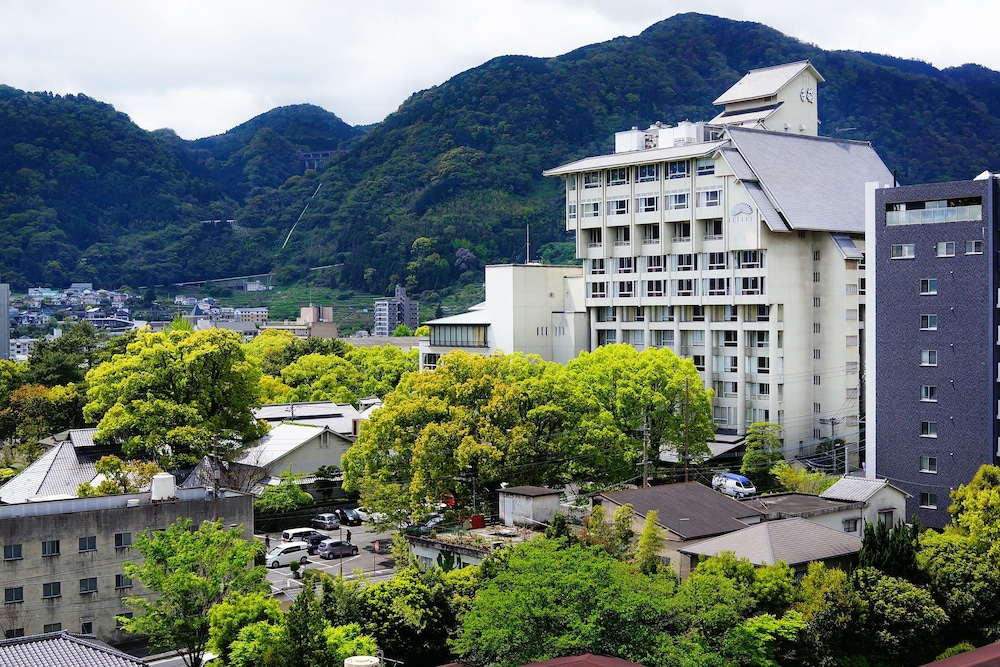 Hotel Shiragiku
