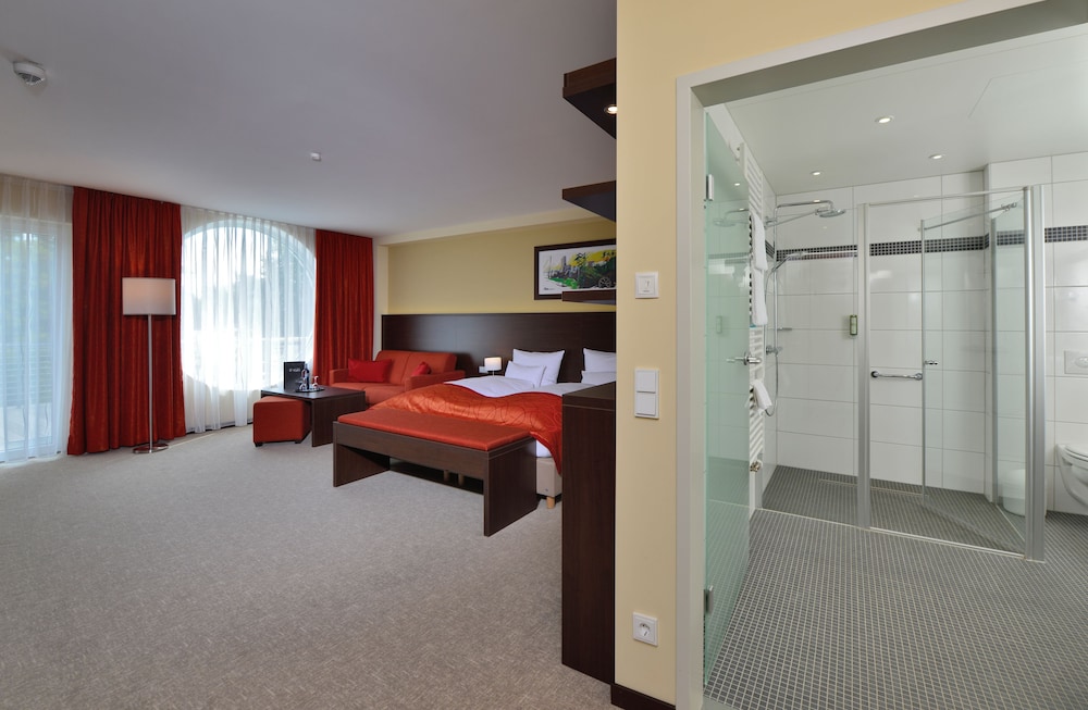 Berlin Vacations - ARIBO Hotel Erbendorf - Property Image 5