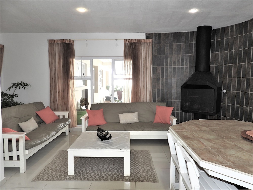 Footprints Self-Catering & B&B