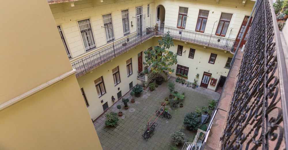 Goodtrip Apartments - Eötvös street view 3