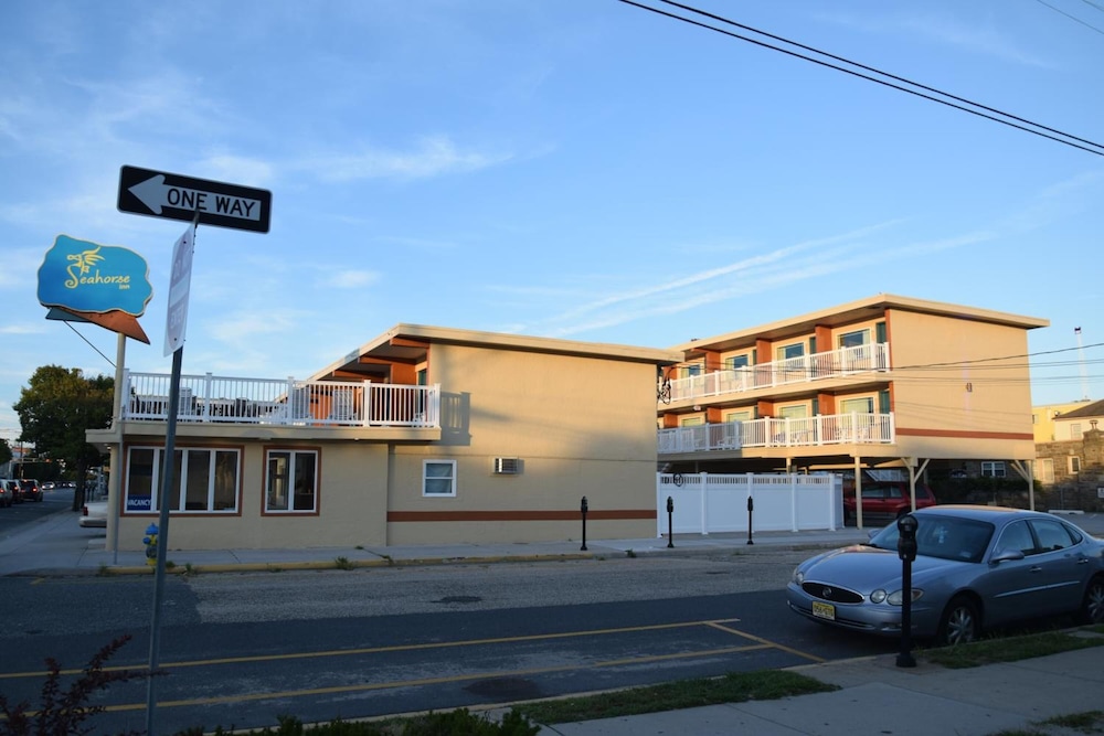 Seahorse Inn