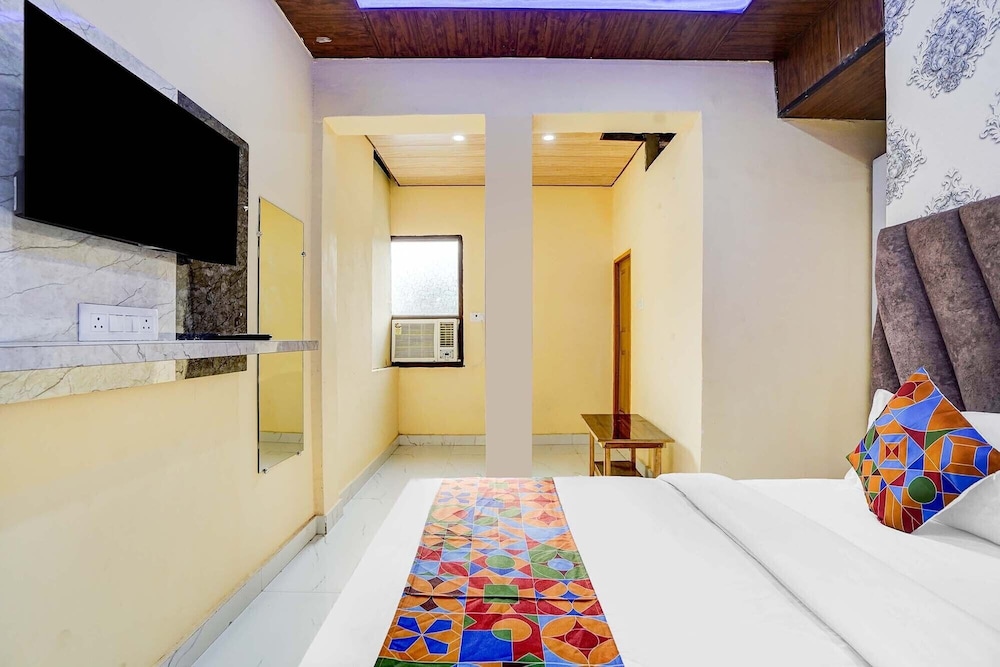 Fabhotel Ratraksh