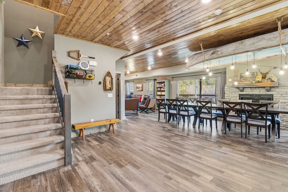 Family Camp Home for 17