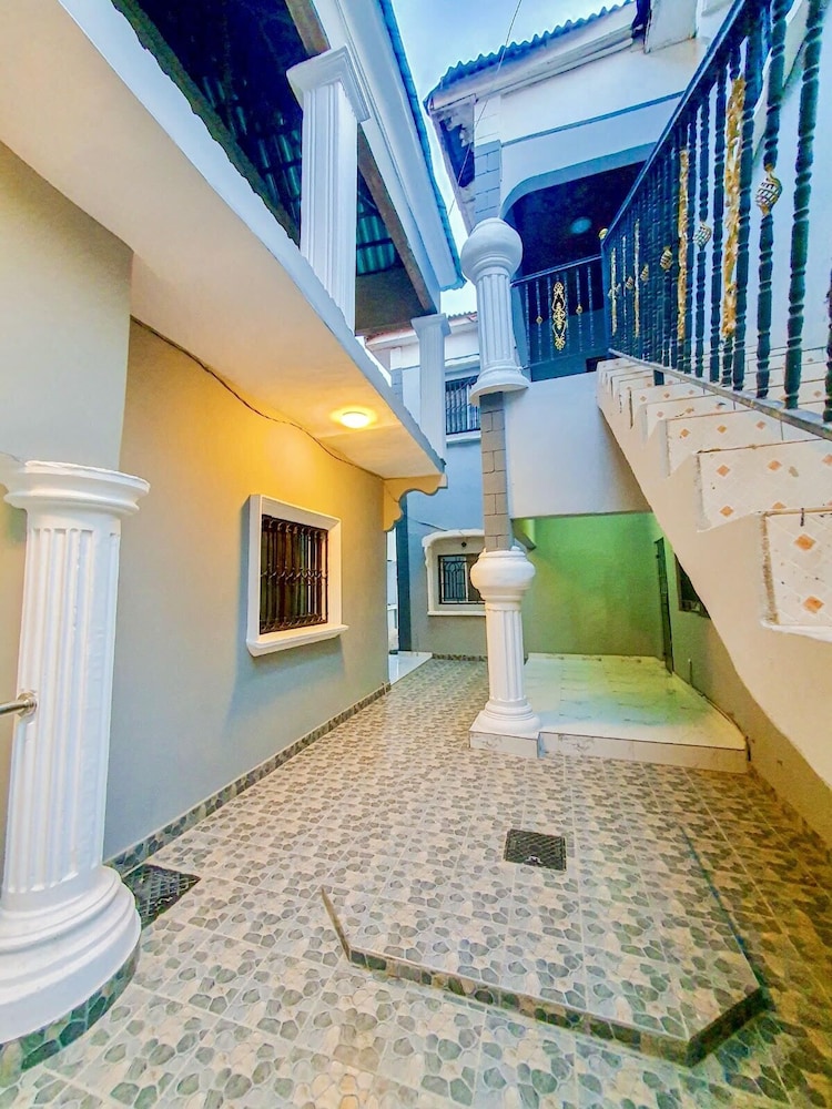 Luxe Apt #4the Retreat Apartments view 5