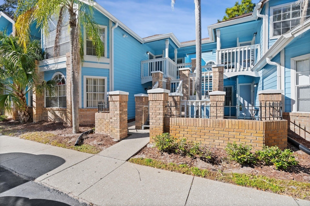 Villas at Somerset 3 Bedroom Condo Amenity Access 3 Condo