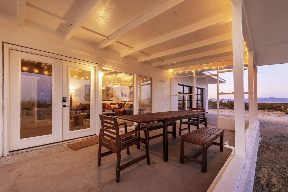 That Desert House - Hot Tub, Privacy & Desert Views! 3 Bedroom Home by RedAwning view 5