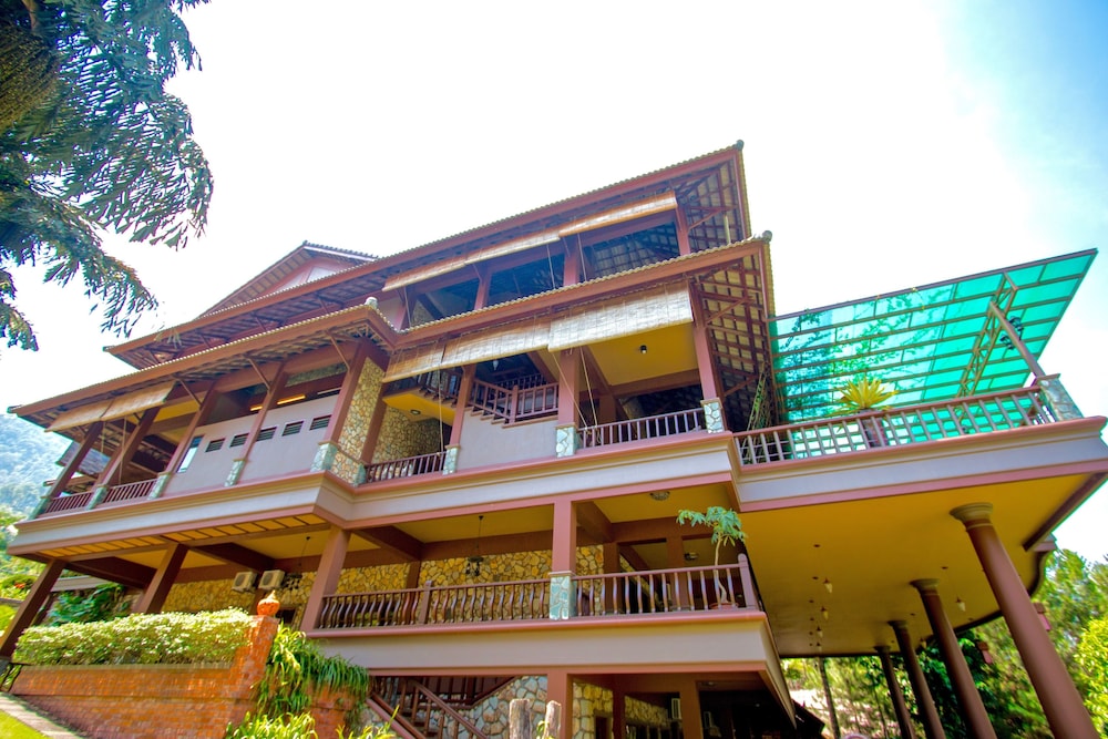 The Waterway Villa